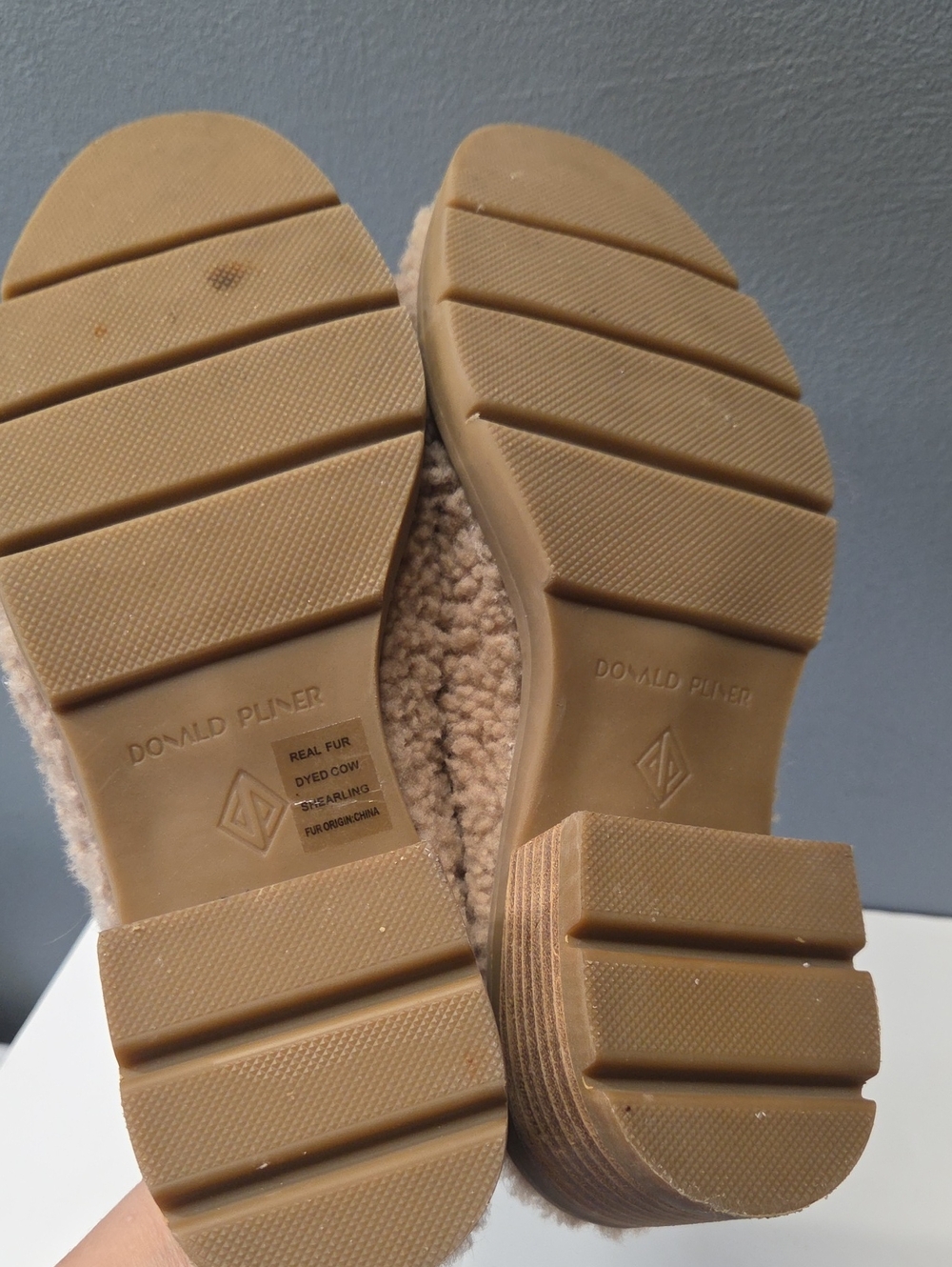 Donald J. Pliner Womens Sammie Beige Shearling And Leather Mule Clogs Size 9.5 - Picture 6 of 7